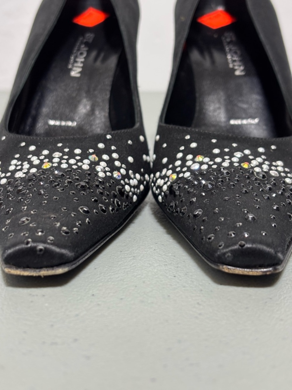 St. John Collection Black Satin Women's Heels Elegant Formal Pointed Toe 9B - Picture 4 of 16